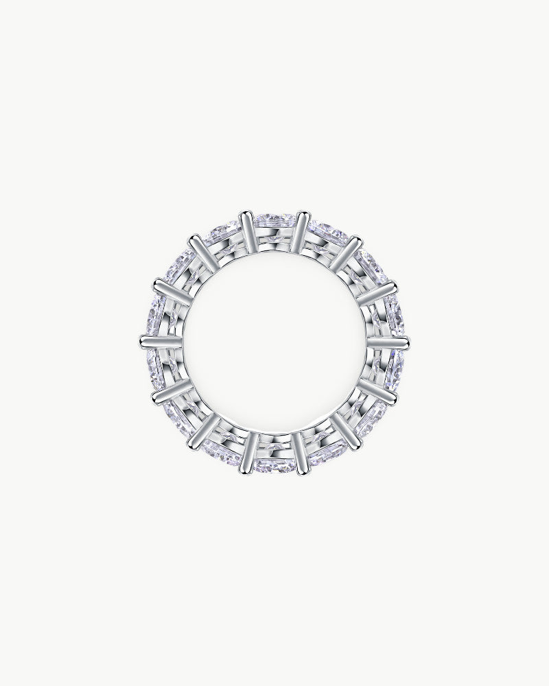Theiaura Elegant Pavé Moissanite Ring - THEIAURA&CO.