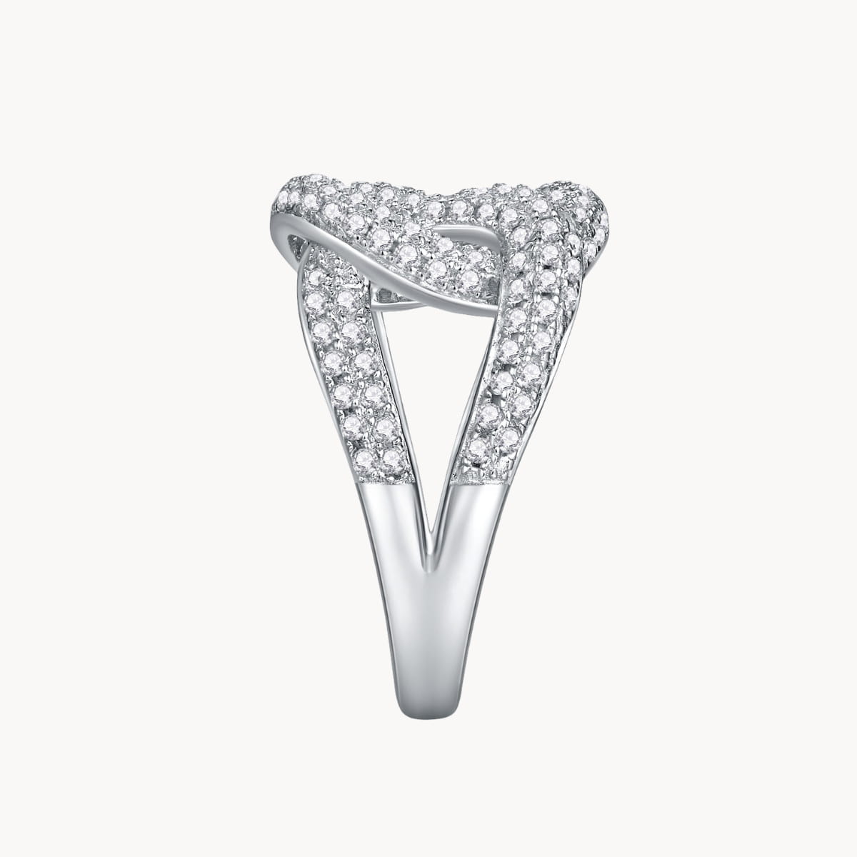 Theiaura Eternal Link Moissanite Ring - THEIAURA&CO.