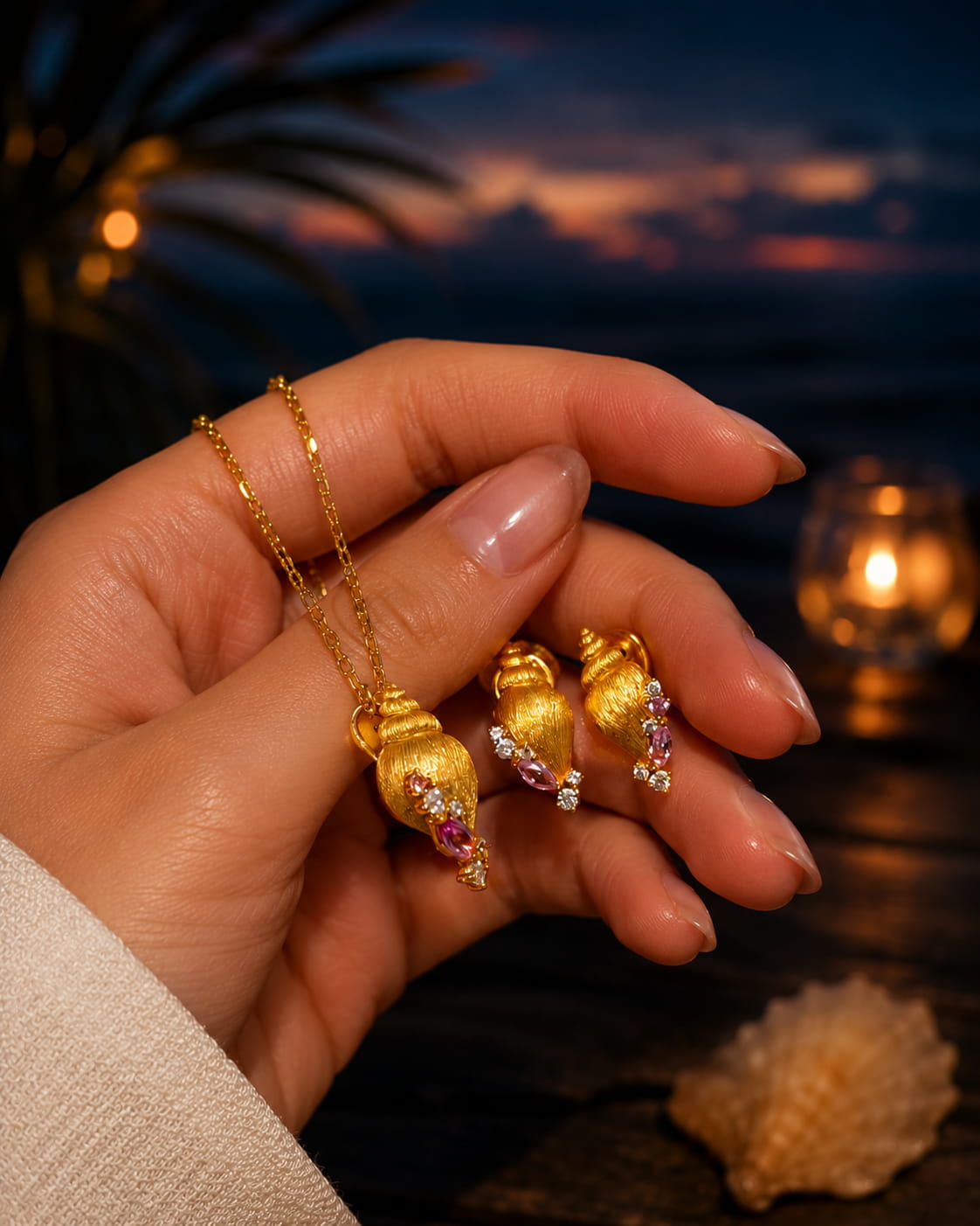 Theiaura Golden Tide Conch Pendant Necklace