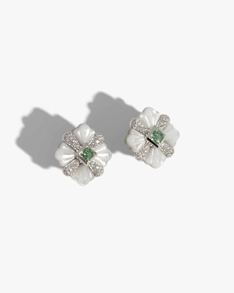 Theiaura Iridescent Petal Stud Earrings - THEIAURA&CO.