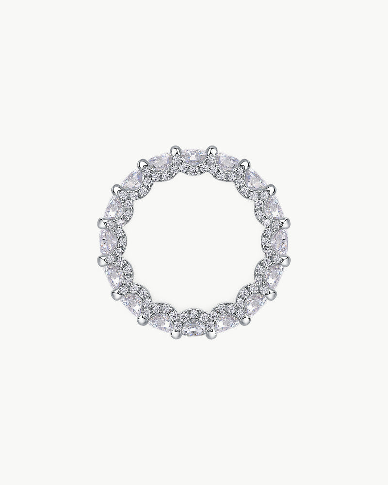 Theiaura Pavé Moissanite Ring - THEIAURA&CO.