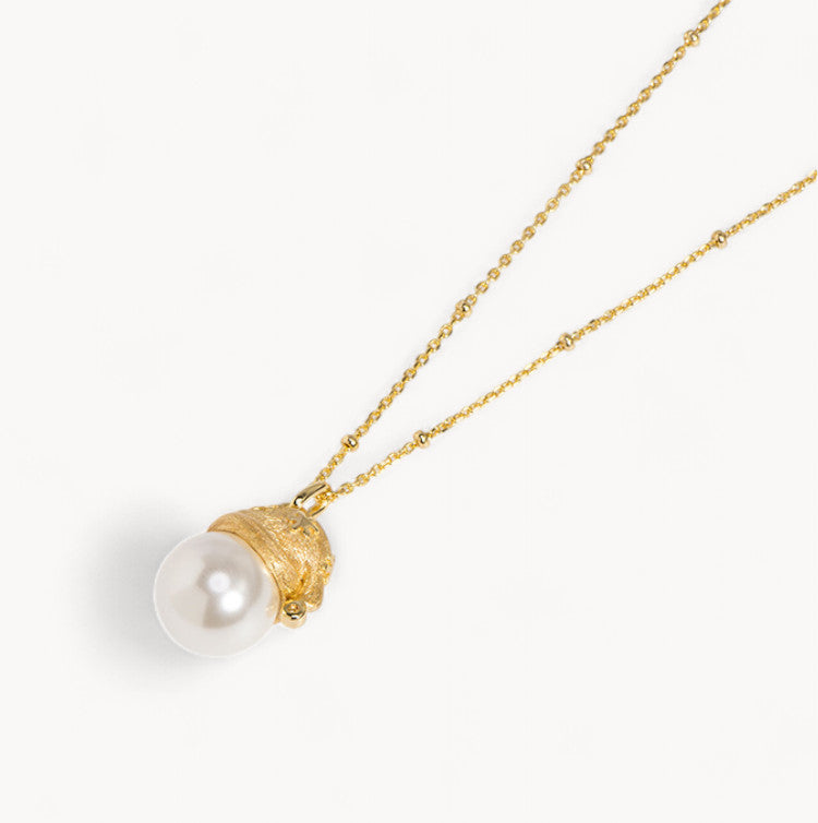 Theiaura Snow Cap Pearl Necklace