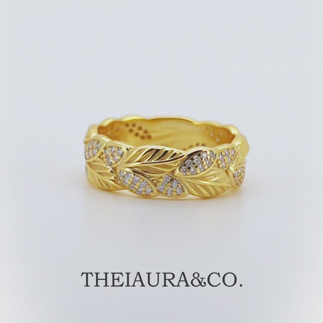 Theiaura Moissanite Laurel Wreath Eternity Band - THEIAURA&CO.
