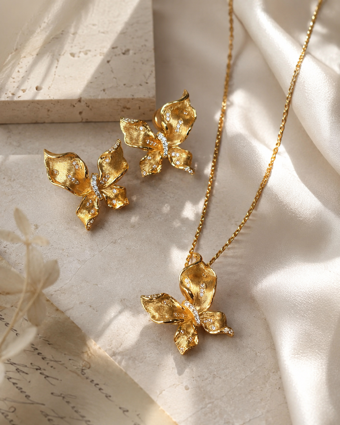 Theiaura Aurielle Butterfly Pendant Necklace - THEIAURA & CO.