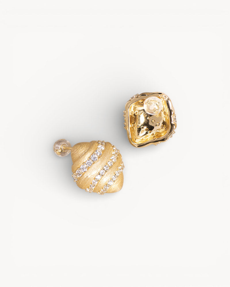 Theiaura Croissant Glow Stud Earrings - THEIAURA&CO.