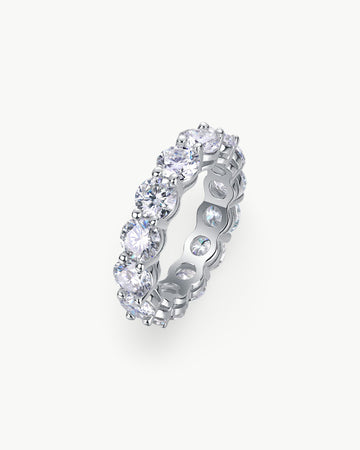 Theiaura Elegant Pavé Moissanite Ring - THEIAURA&CO.