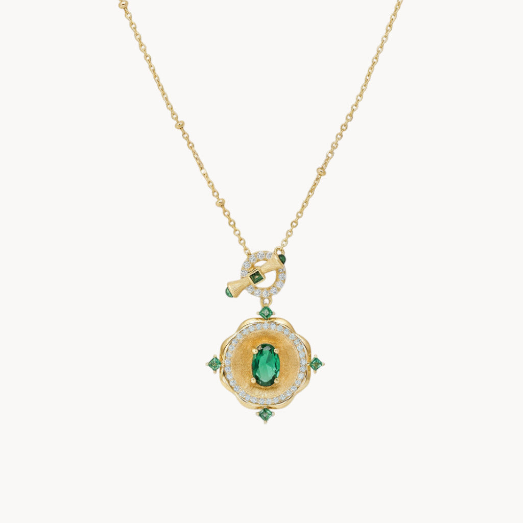 Theiaura Émeraude Star Pendant Necklace - THEIAURA&CO.