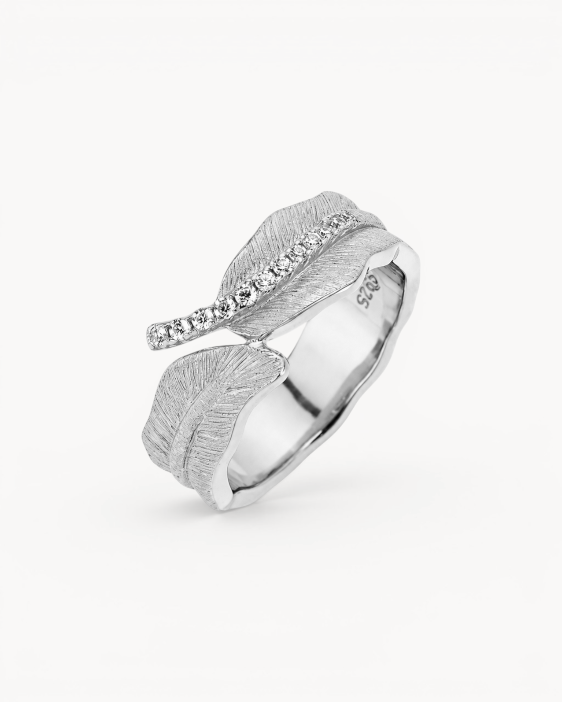 Theiaura Laurel Embrace Ring - THEIAURA & CO.