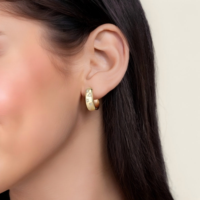 Theiaura Galaxy Moissanite Huggie Hoop Earrings - THEIAURA&CO.