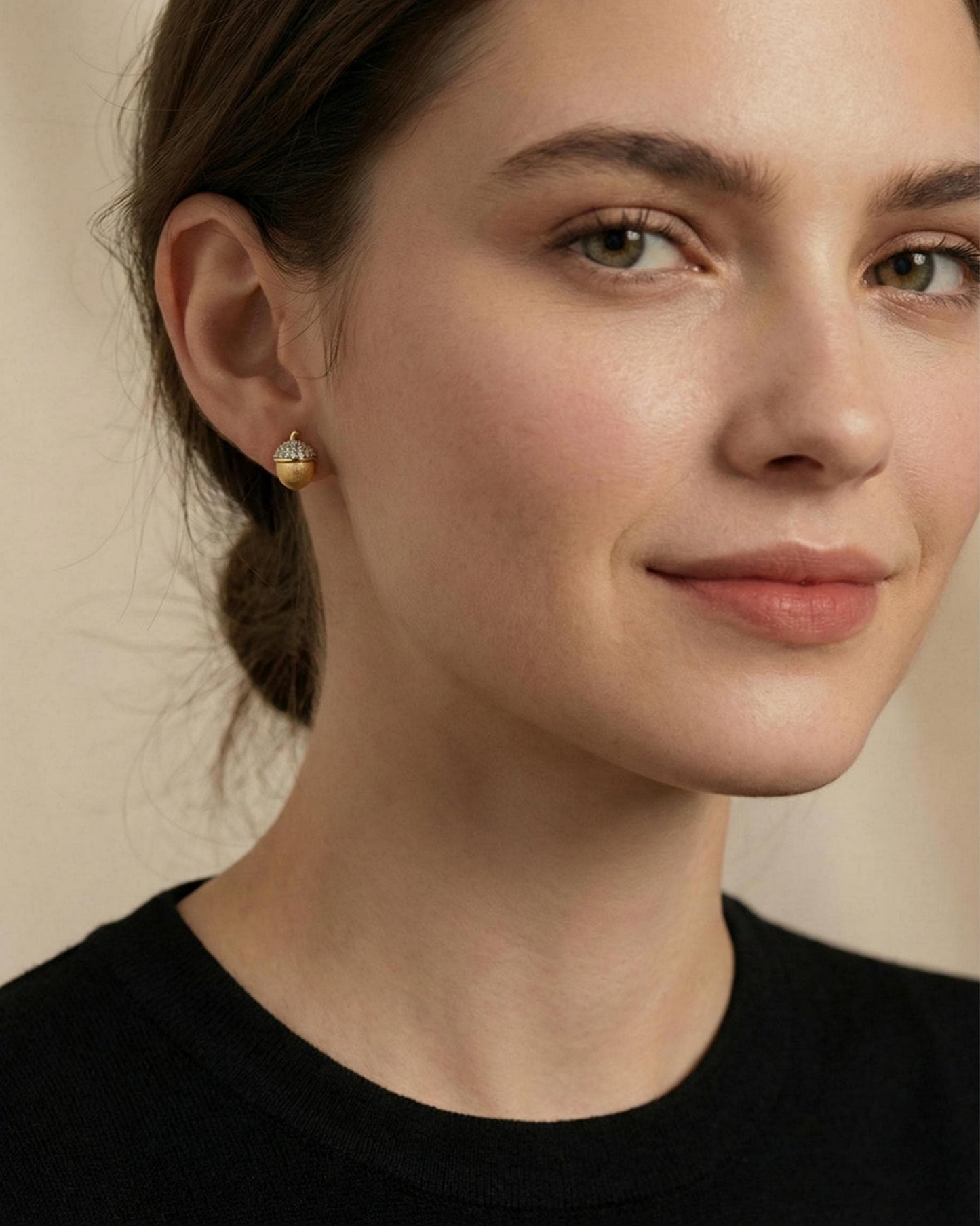 Theiaura Golden Acorn Stud Earrings - THEIAURA&CO.