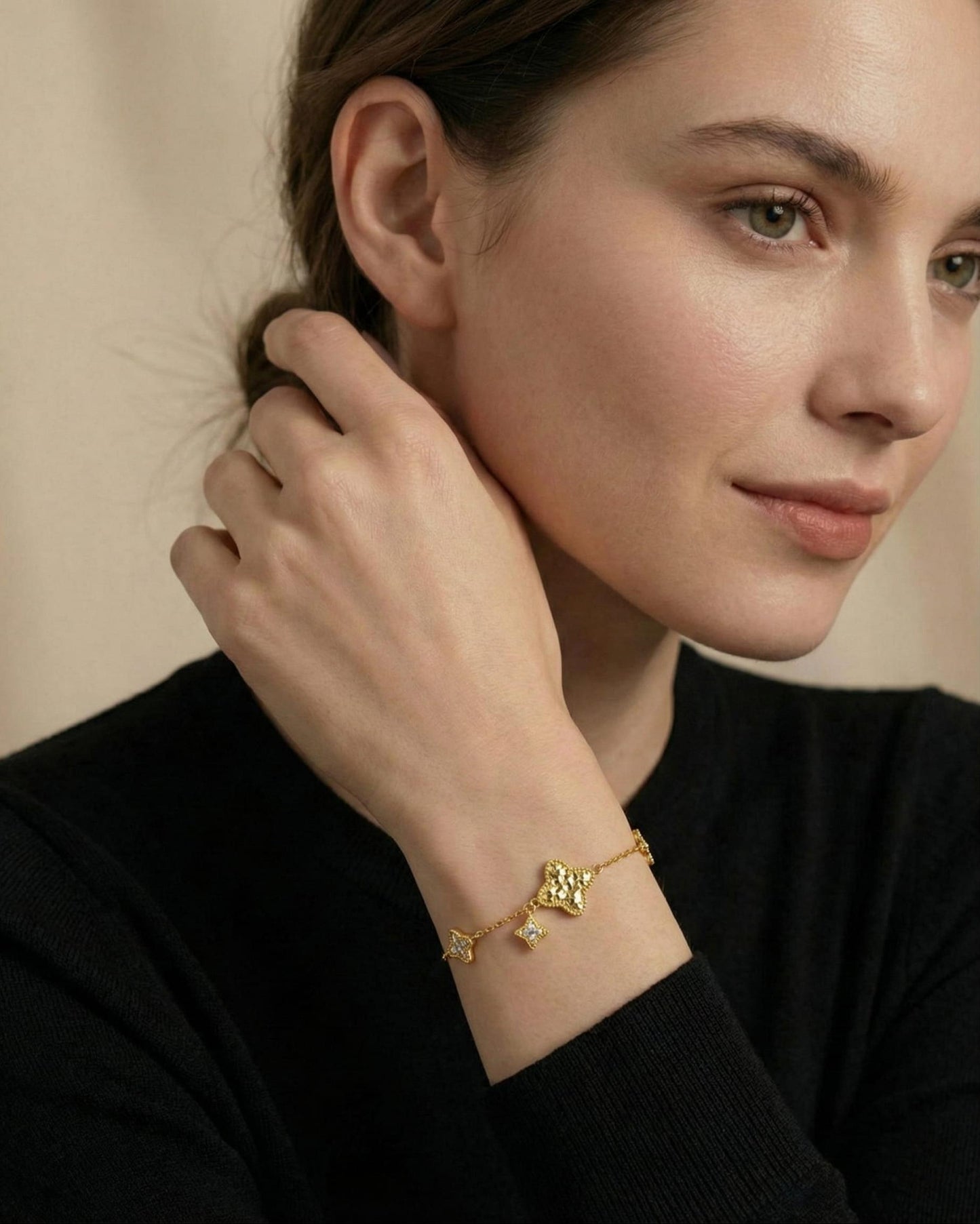 Theiaura Golden Clover Bracelet