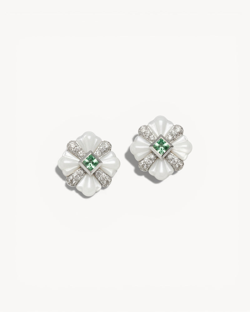 Theiaura Iridescent Petal Stud Earrings - THEIAURA&CO.