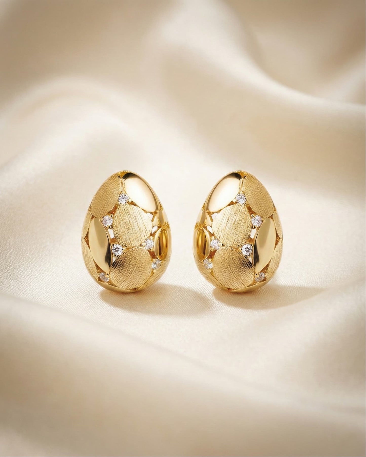 Theiaura Lueur Sculpted Stud Earrings - THEIAURA&CO.