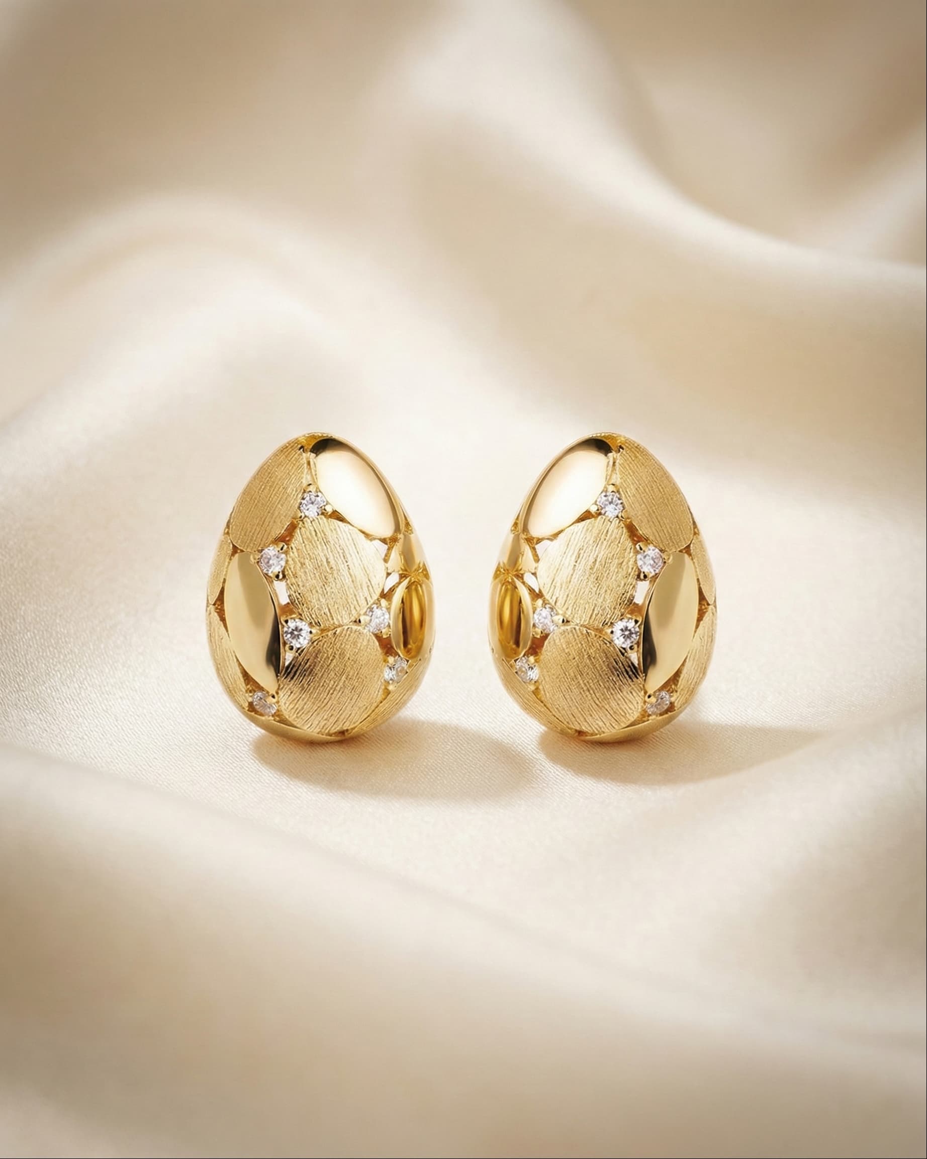 Theiaura Lueur Sculpted Stud Earrings - THEIAURA&CO.