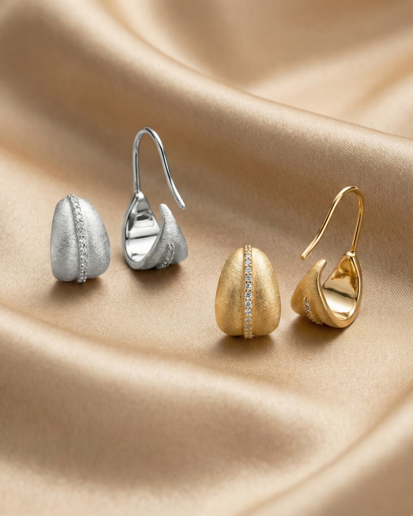 Theiaura Lustré Flow Earrings - THEIAURA&CO.