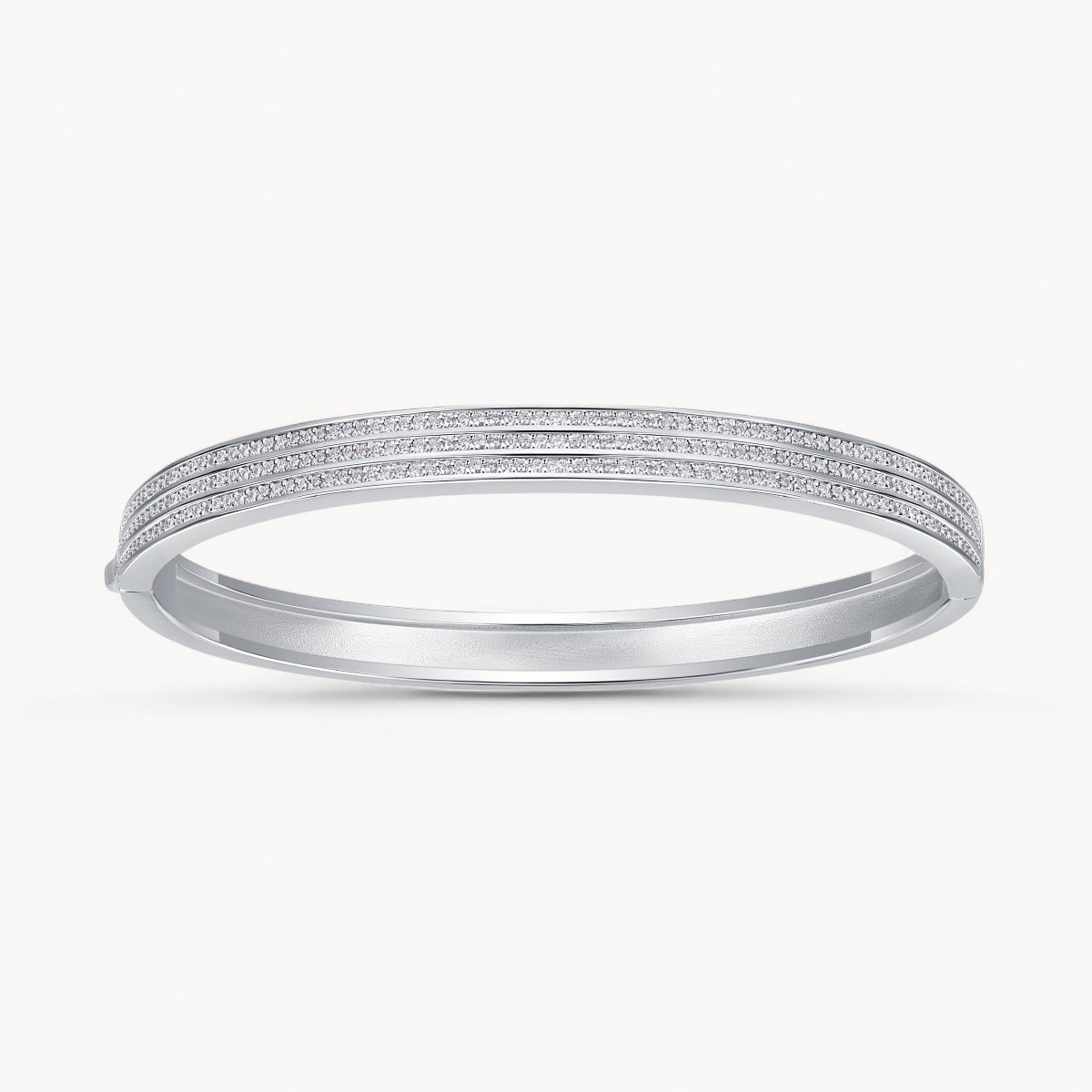 Theiaura Luxe Moissanite Bangle Bracelet - THEIAURA&CO.