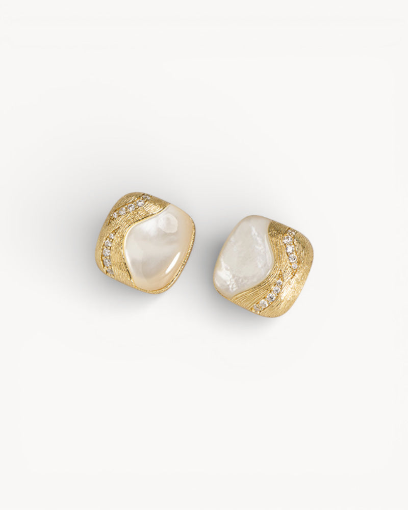 Theiaura Moonlight Shell Stud Earrings - THEIAURA&CO.