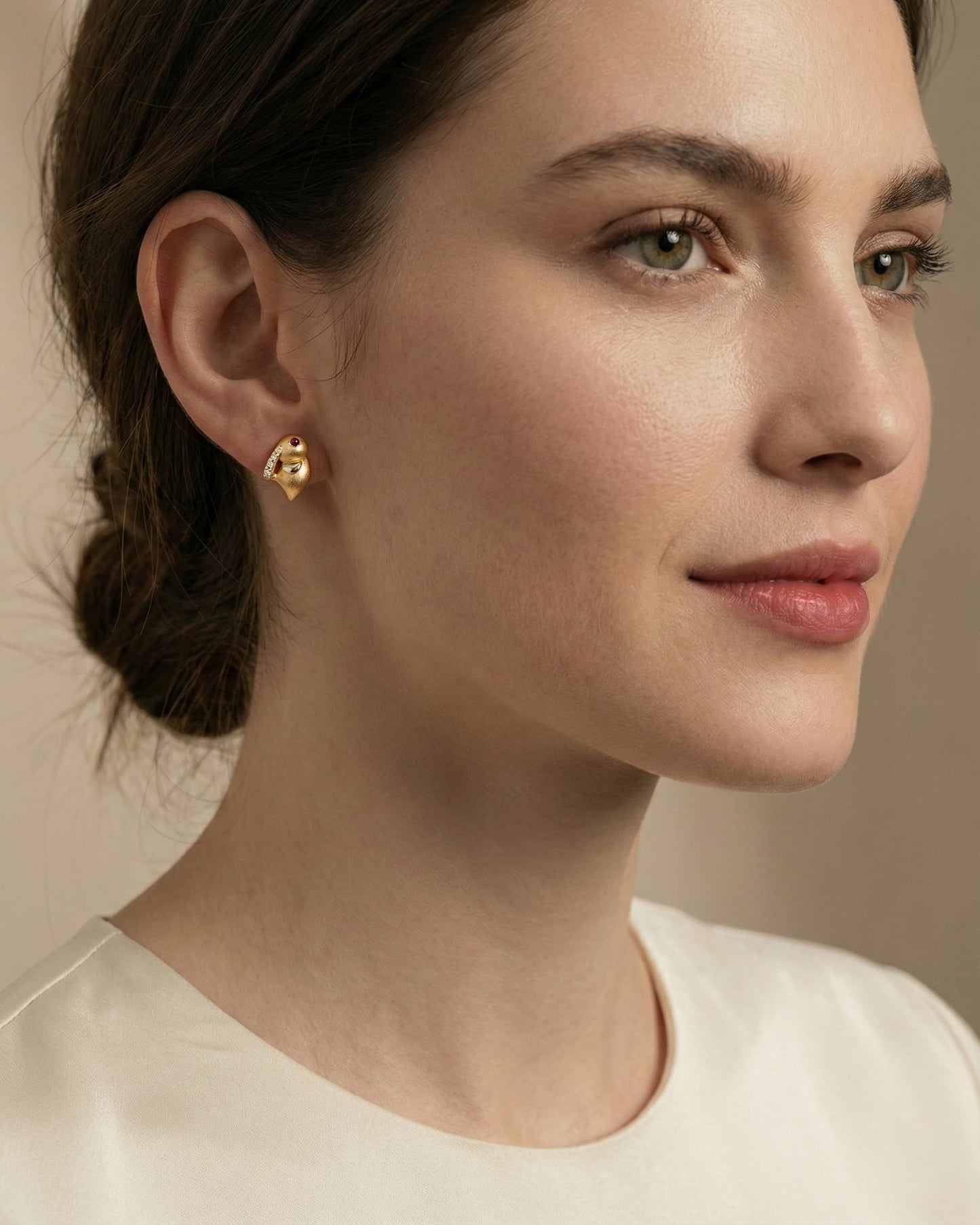 Theiaura Lapin d’Or Stud Earrings - THEIAURA&CO.
