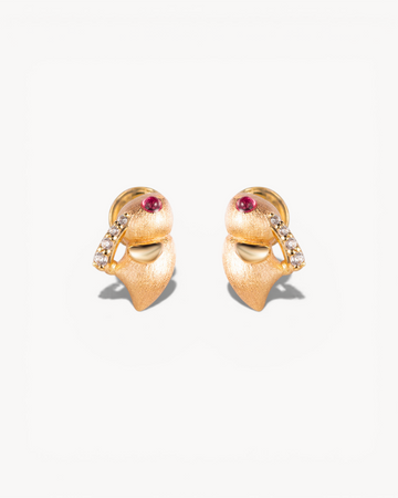 Theiaura Lapin d’Or Stud Earrings - THEIAURA&CO.