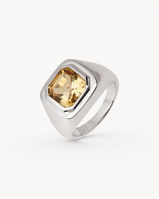 Theiaura Prism Signet Ring