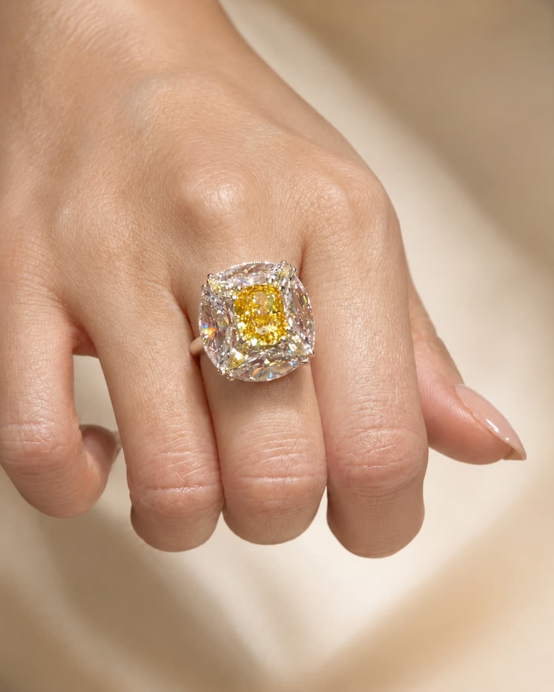 Theiaura Radiant Gem Ring