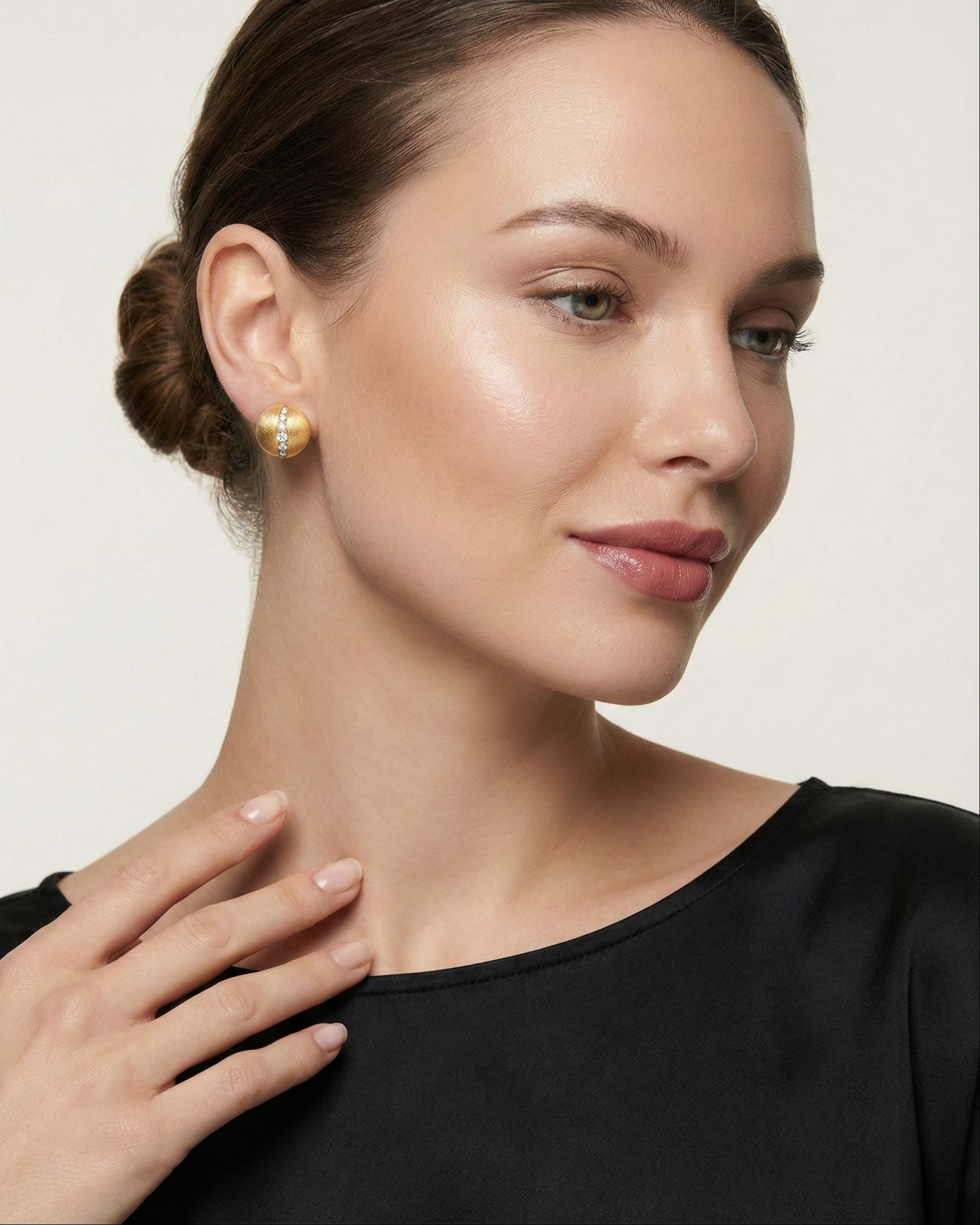Theiaura Soline Stud Earrings - THEIAURA&CO.