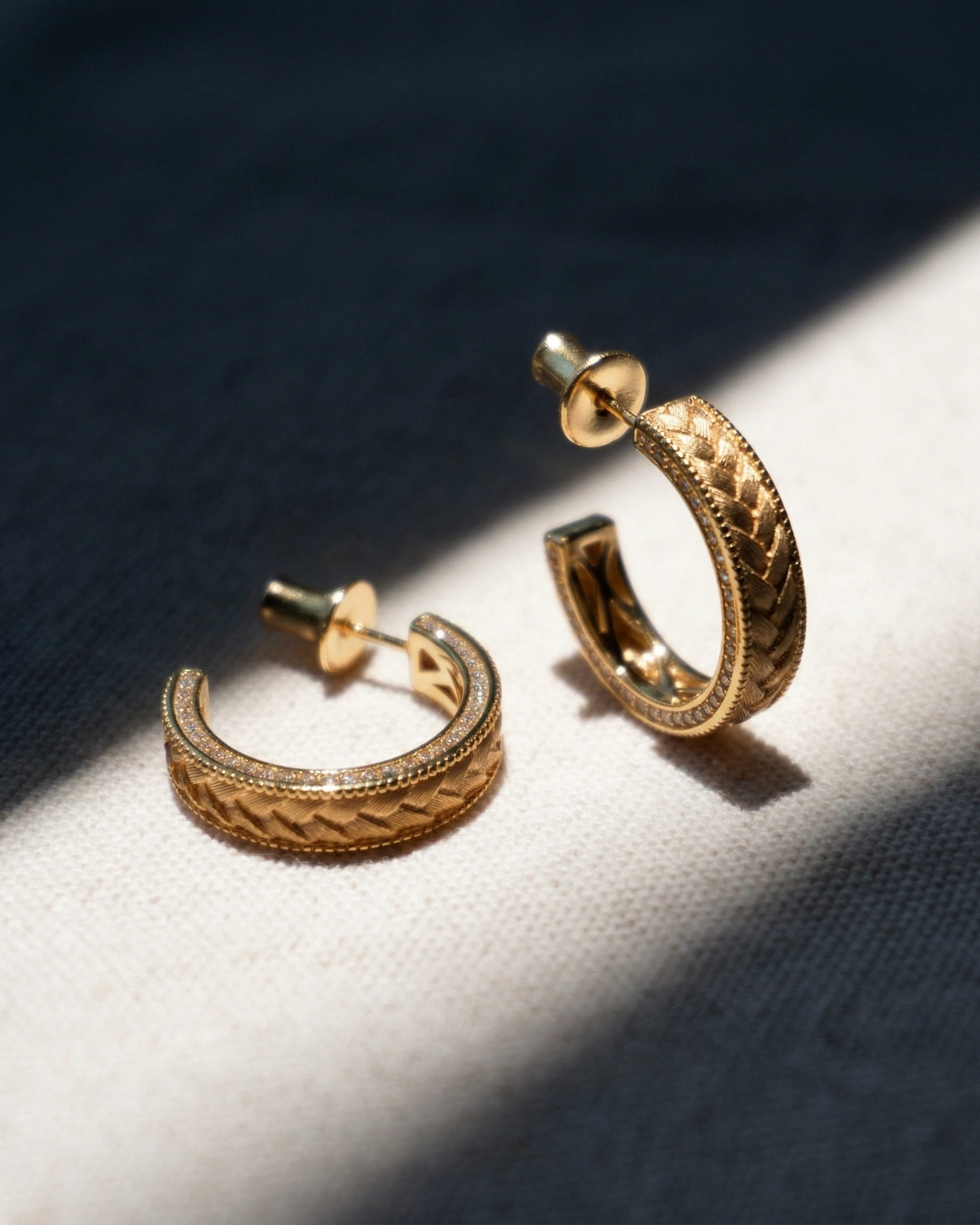 Theiaura Spiga Hoop Earrings - THEIAURA&CO.
