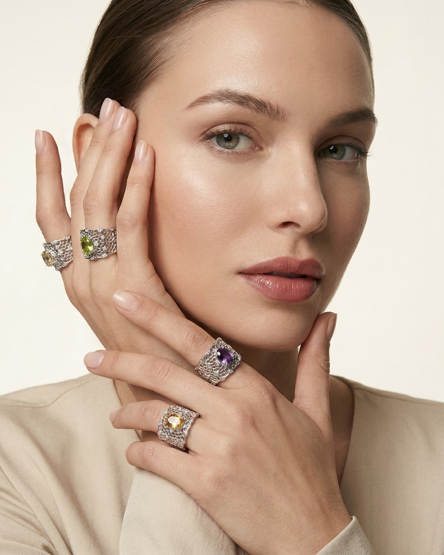 Theiaura Starlace Ring
