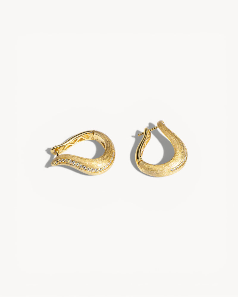 Theiaura Vague d'Or Hoop Earrings - THEIAURA&CO.