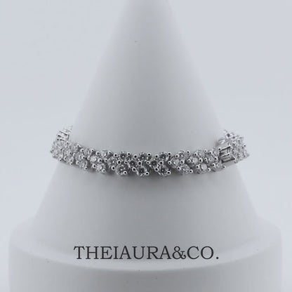 Theiaura Soleil Moissanite Tennis Bracelet (9.0 Ct. Tw.) - THEIAURA&CO.