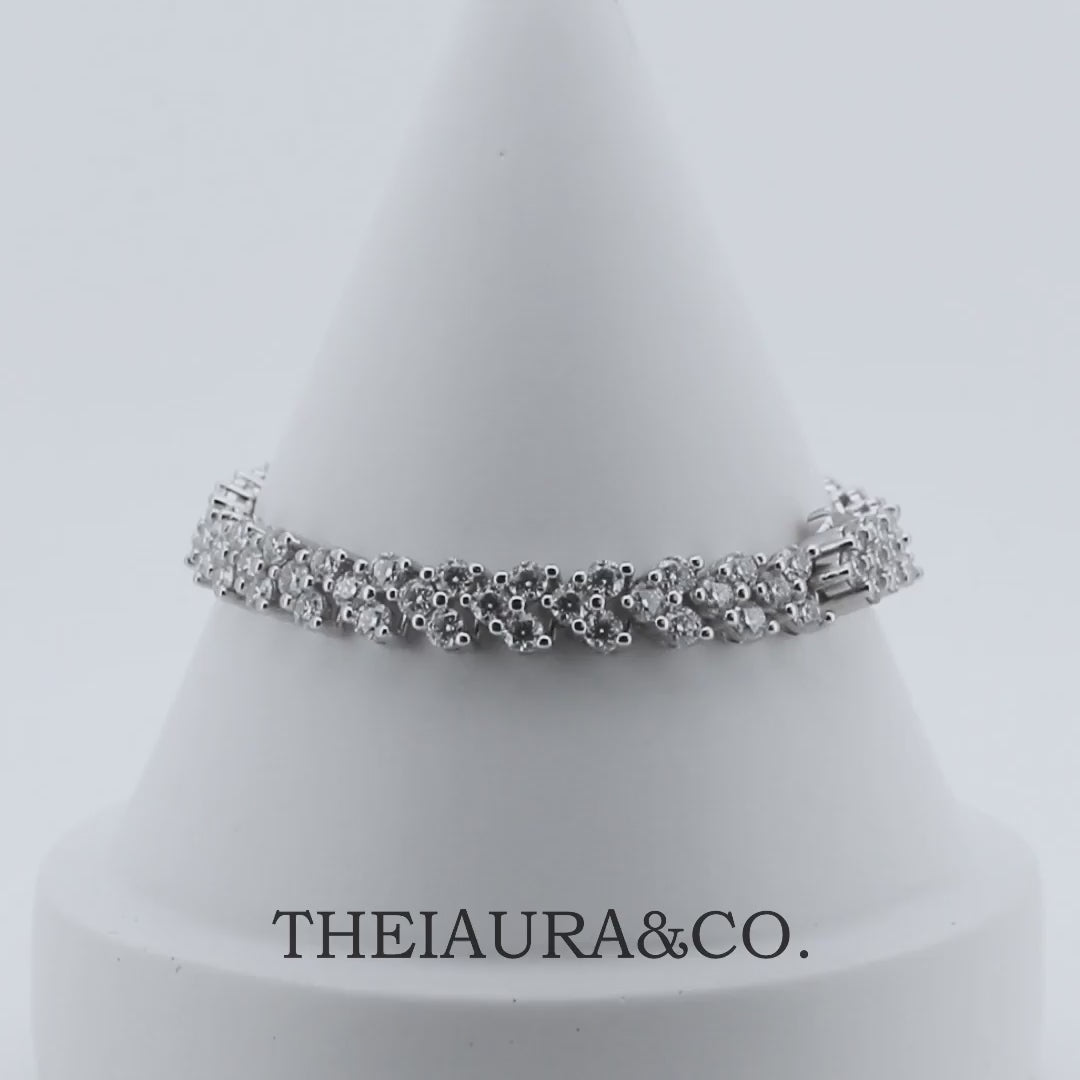 Theiaura Soleil Moissanite Tennis Bracelet (9.0 Ct. Tw.) - THEIAURA&CO.