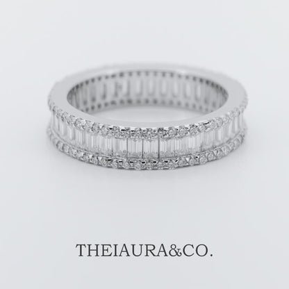 Theiaura Luxe Emerald Cut Moissanite Ring (4.6 Ct. Tw.)