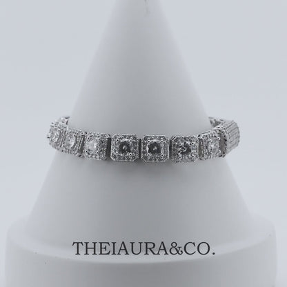 Theiaura Vivienne Moissanite Tennis Bracelet (11.9 - 15.2 Ct. Tw.) - THEIAURA&CO.