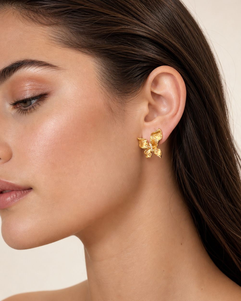 Theiaura Aurielle Butterfly Stud Earrings - THEIAURA & CO.