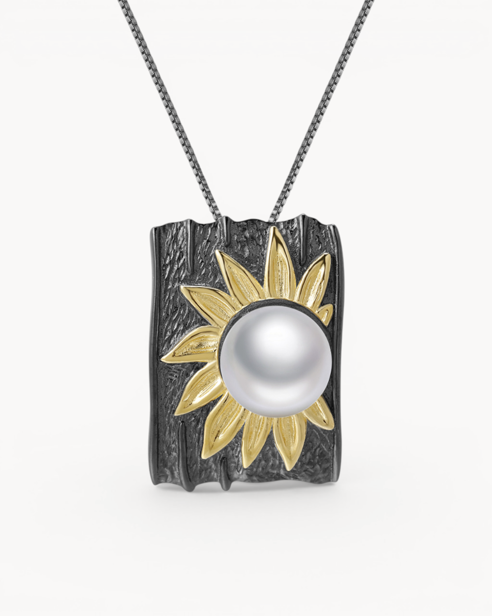 Theiaura Solar Bloom Pearl Pendant Necklace with a luminous freshwater pearl